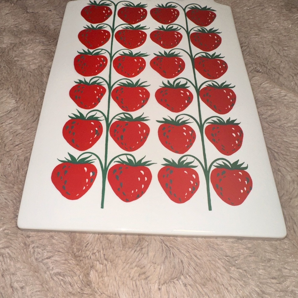 ARABIA FINLAND POMONA STRAWBERRY TRIVET PLATTER MID CENTURY VINTAGE 80’S